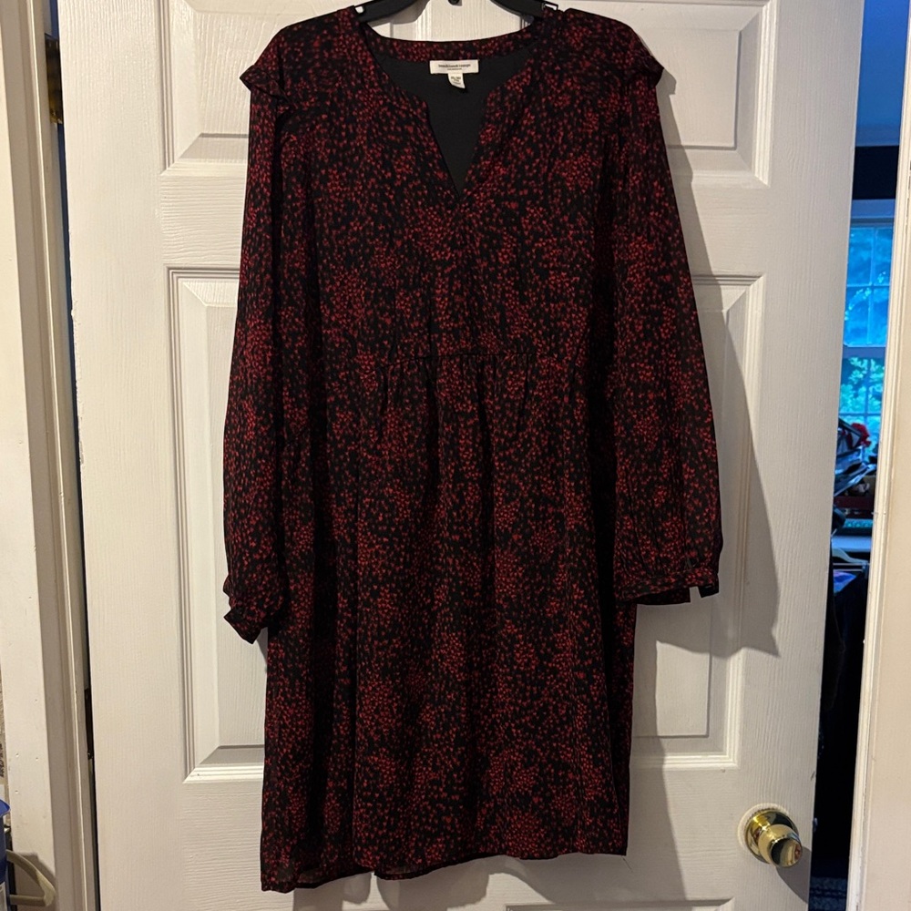 beachlunchlounge Black and Red Long Sleeve Dress